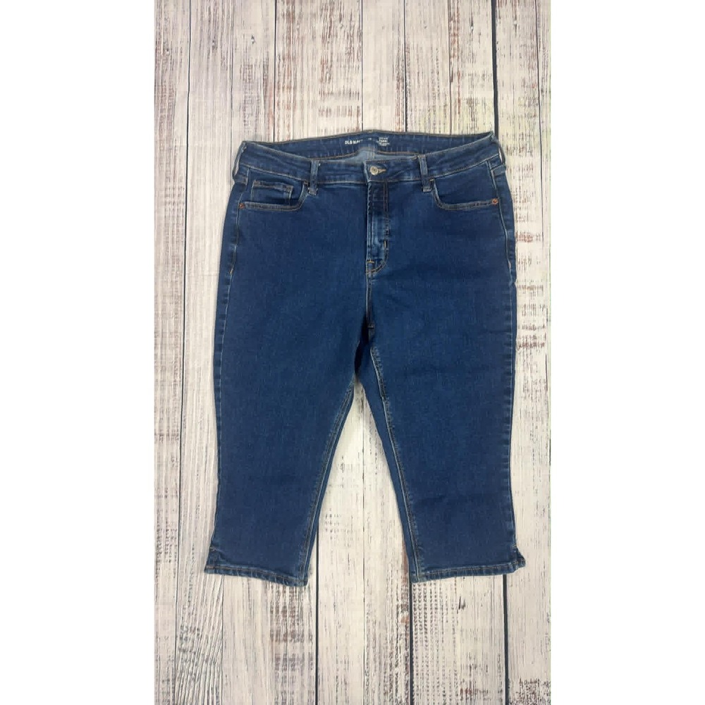 Old Navy Womens Size 14 High-Rise Capri Jeans Dark Wash Secret-Smooth Pockets